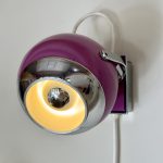 Space age ‘eyeball’ wandlampje