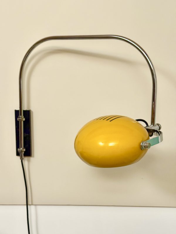 Gele Space age wandlamp, Herda